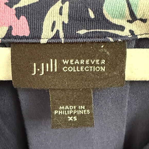 J. Jill Navy Floral Tunic Top - Picture 2 of 6